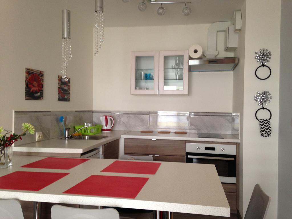 Apartamento Przytulne mieszkanie z ogródkiem Cracovia Exterior foto