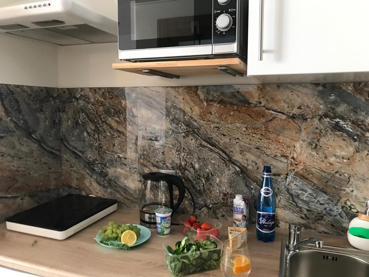 Apartamento Przytulne mieszkanie z ogródkiem Cracovia Exterior foto